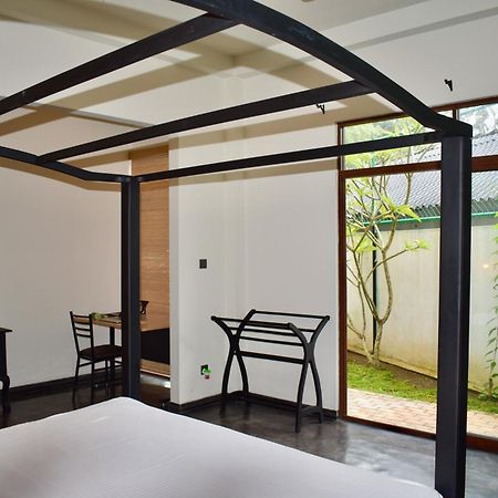 Surf N Summer Hikkaduwa Exterior foto